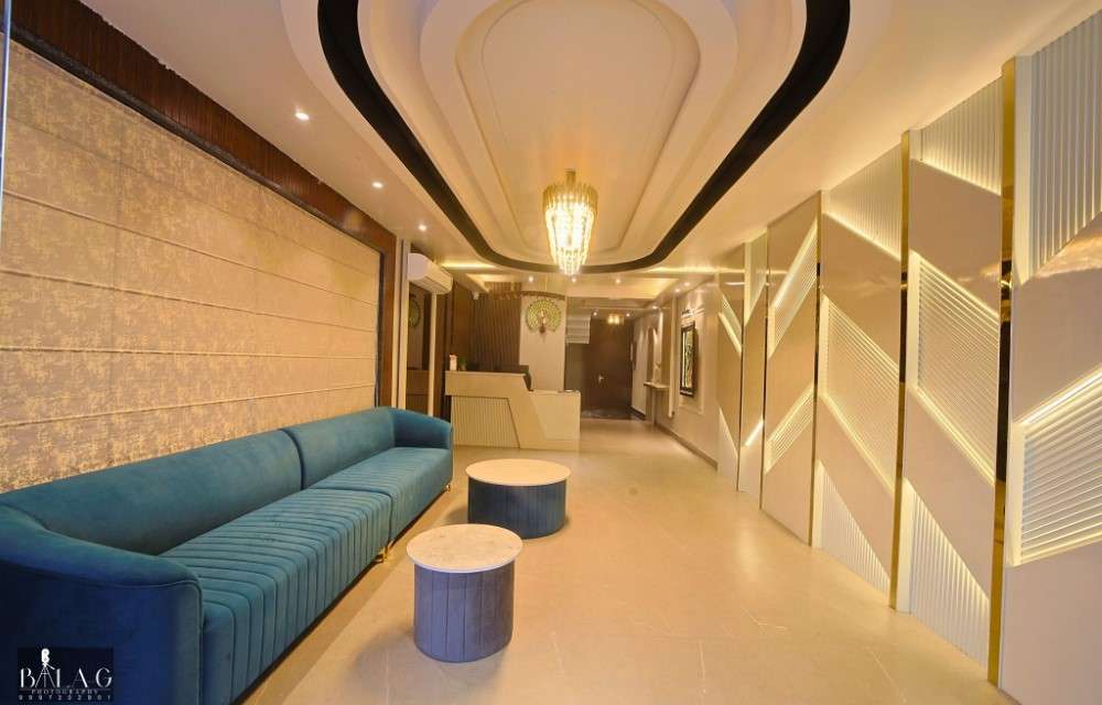 Paradise Hotel
