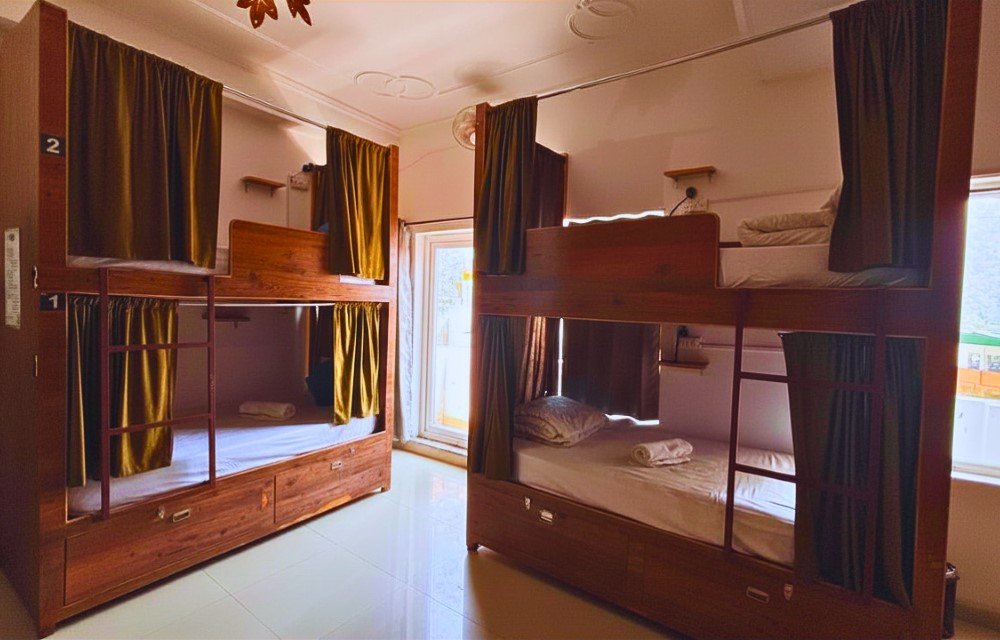 Dormitory-12-beds (Mixed Gender)